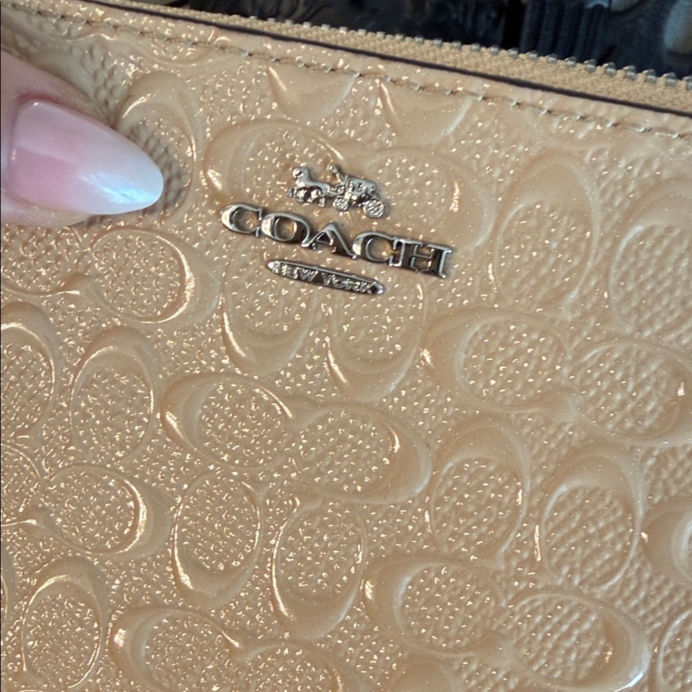 Coach Beige single zip Signature Embossed Wristlet wallet - Picture 2 of 5